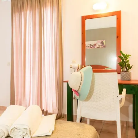 Royal Garden - Red Apartment Kavos