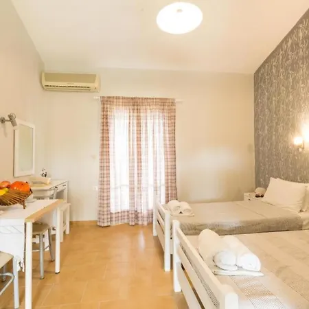 Apartament Royal Garden - Red Kávos